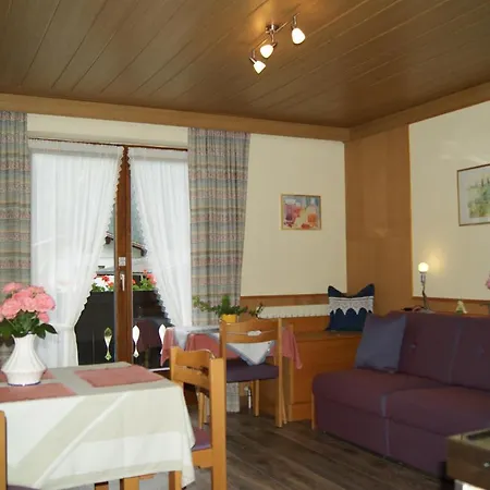 Landhaus Meran 아파트 *