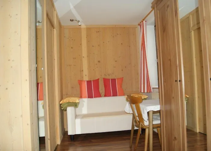 Апартаменты Landhaus Meran Раурис