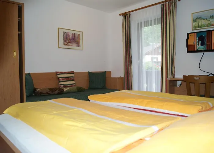 Апартаменты Landhaus Meran *